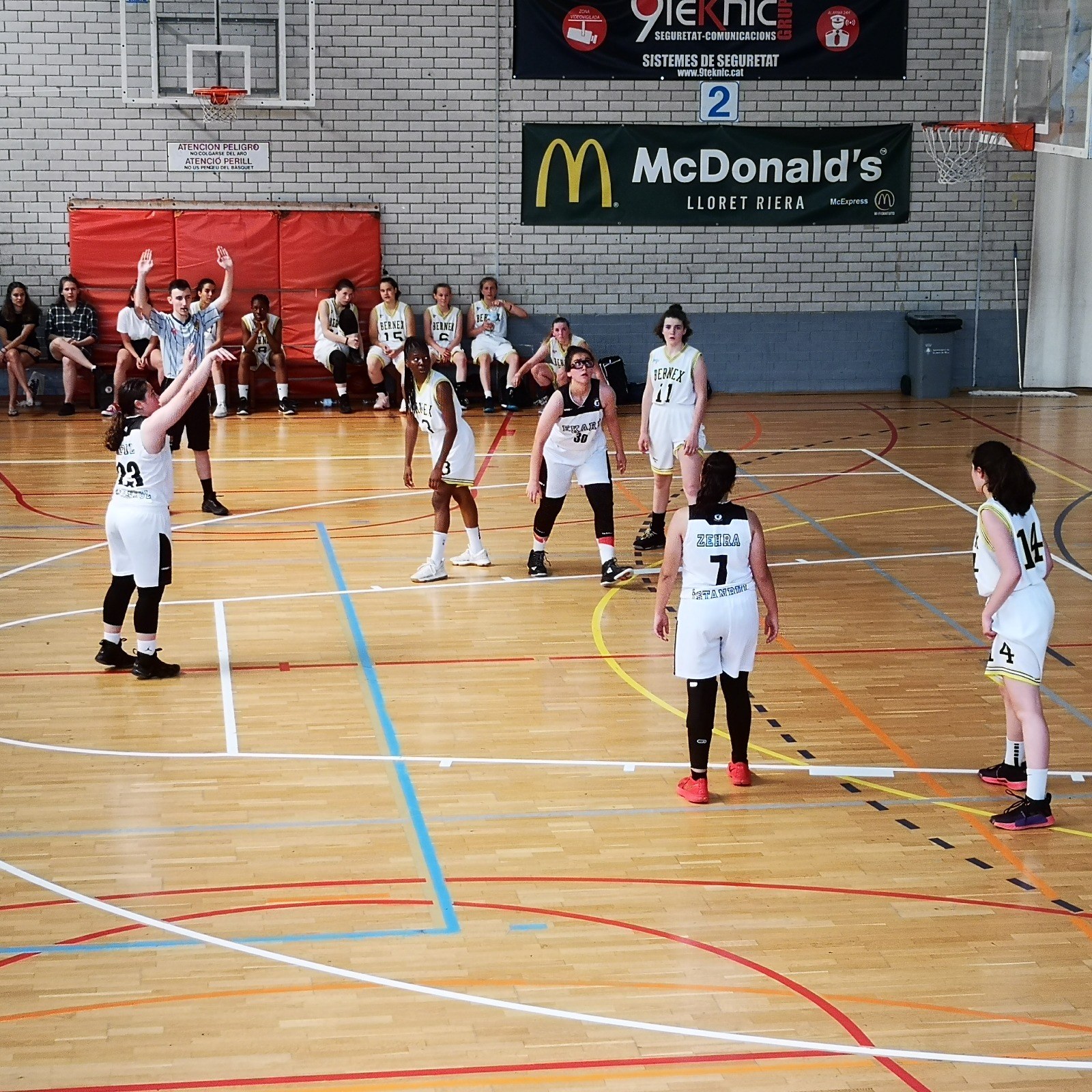 Basketbol maçından bir kare
